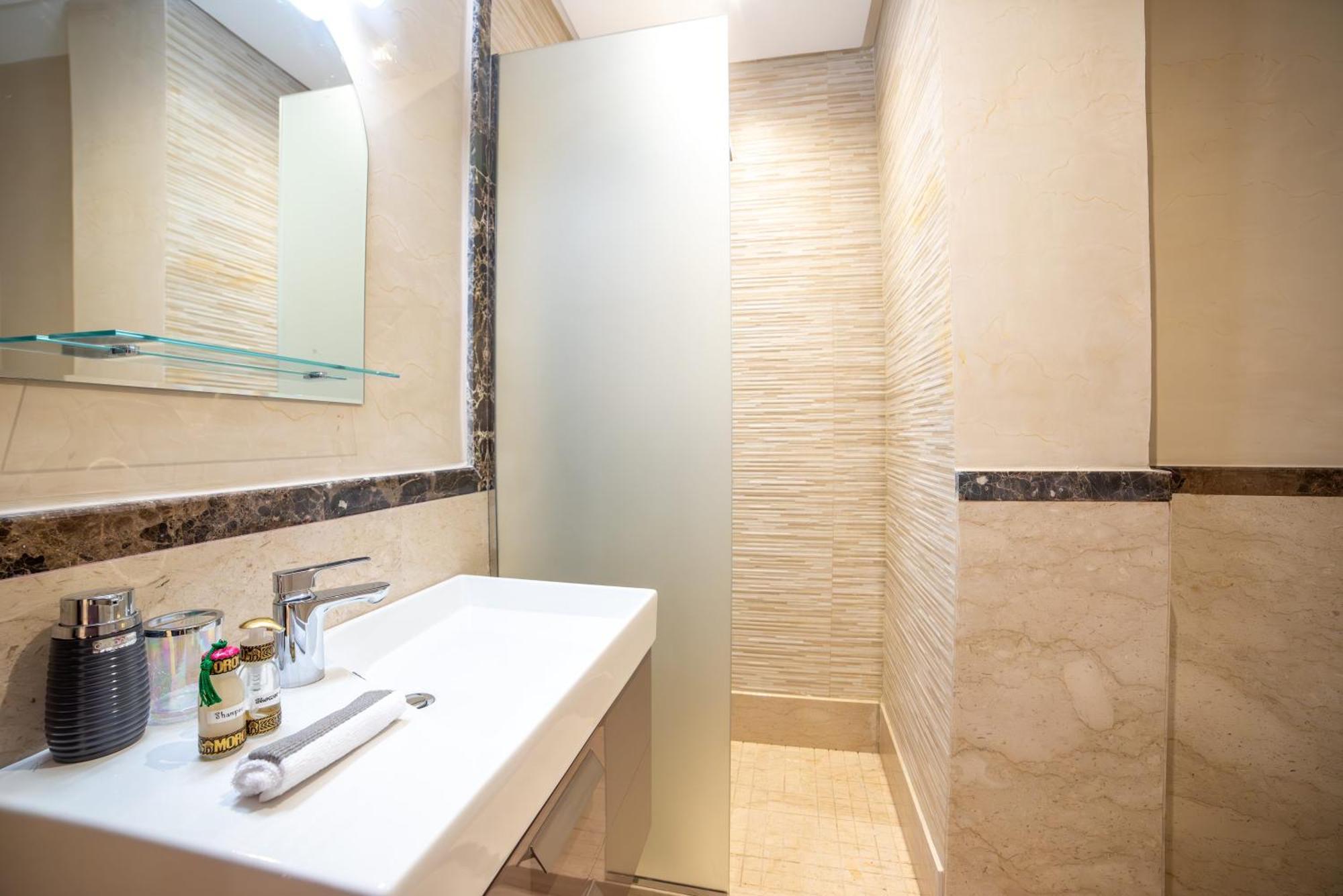 Luxury Seafront Apartment 101Sqm With Wi-Fi And Parking Agadir Ngoại thất bức ảnh